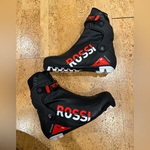 New Rossignol X-8 Skate Cross-Country Ski Boots Sz EU 42